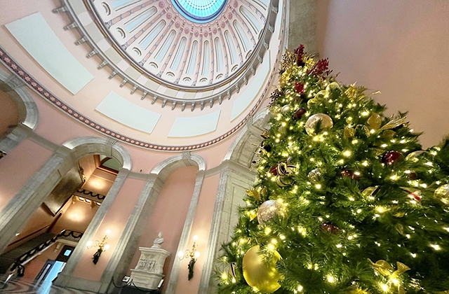 Visit the Ohio Statehouse
