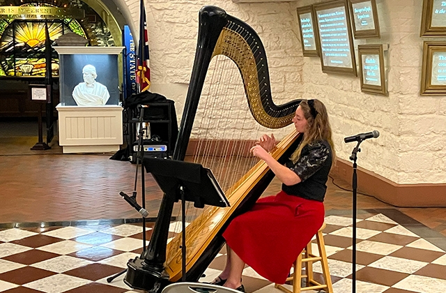 Free concert for the Holidays