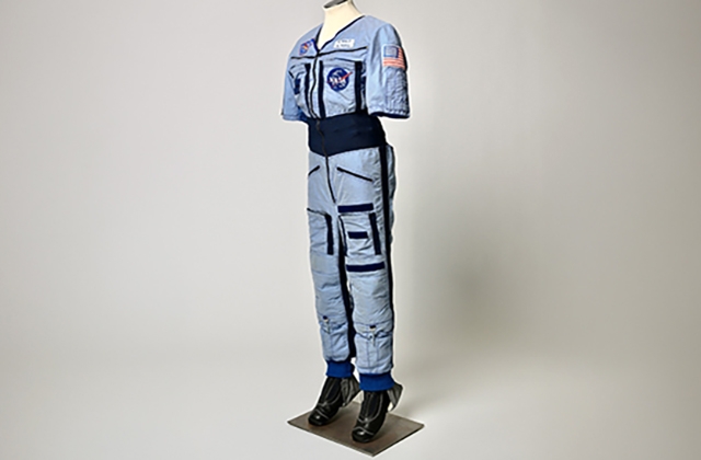 worn on ISS in 2001-02